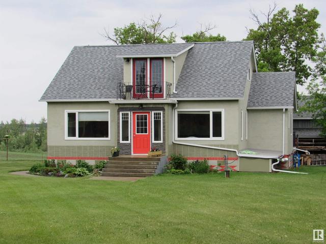 4410 - 48a St, House detached with 5 bedrooms, 2 bathrooms and null parking in Barrhead AB | Card Image