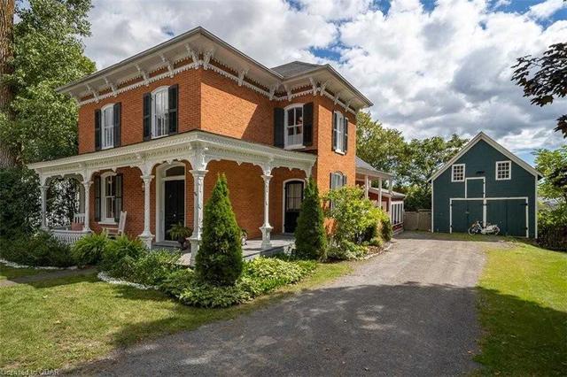 349 Bloomfield Main St, House detached with 4 bedrooms, 2 bathrooms and 4 parking in Prince Edward County ON | Image 1