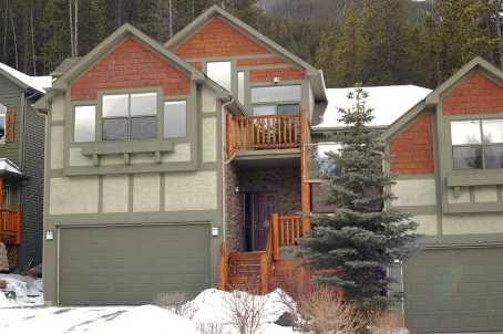 1085 Wilson Way, House semidetached with 1 bedrooms, 3 bathrooms and 2 parking in Canmore AB | Image 1