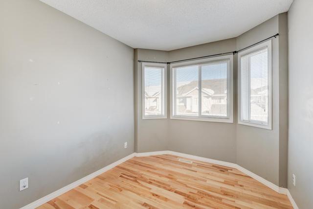 186 Royal Oak Gardens Nw, Home with 3 bedrooms, 1 bathrooms and 2 parking in Calgary AB | Image 18
