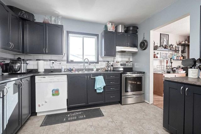 10 Keith St, House detached with 3 bedrooms, 3 bathrooms and 4 parking in Orillia ON | Image 7