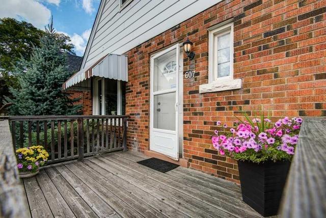 607 Queensdale Ave E, House detached with 3 bedrooms, 1 bathrooms and 2 parking in Hamilton ON | Image 34