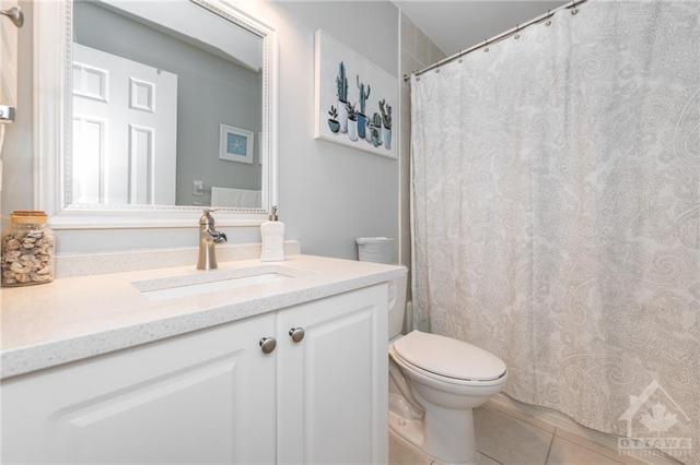 291 Macoun Circle, Townhouse with 3 bedrooms, 4 bathrooms and 2 parking in Ottawa ON | Image 24