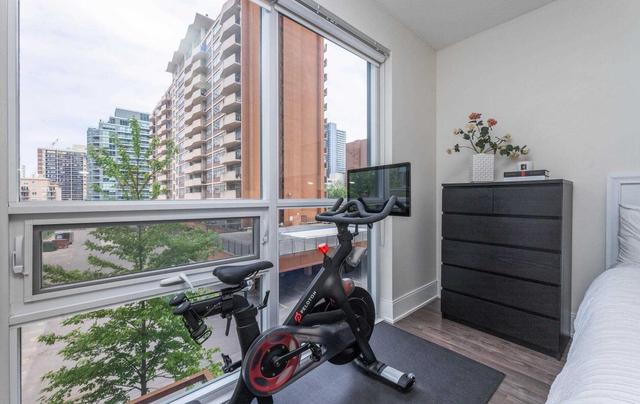 221 - 70 Roehampton Ave, Condo with 2 bedrooms, 2 bathrooms and 1 parking in Toronto ON | Image 22
