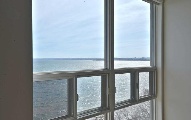 802 - 2210 Lakeshore Rd, Condo with 2 bedrooms, 2 bathrooms and 3 parking in Burlington ON | Image 4