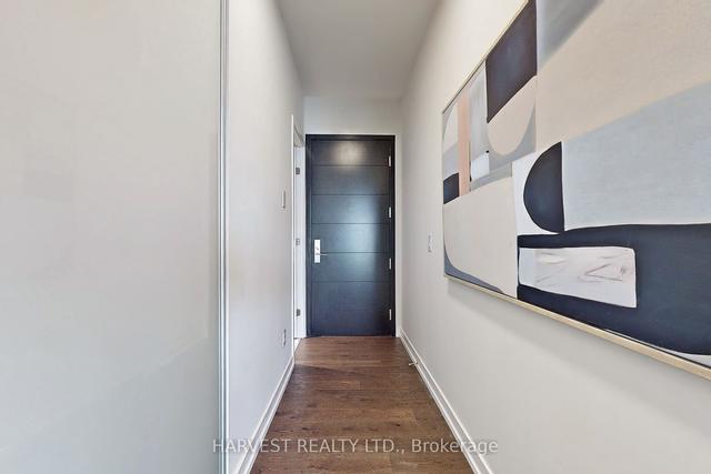 2116 - 488 University Ave, Condo with 3 bedrooms, 2 bathrooms and 1 parking in Toronto ON | Image 18