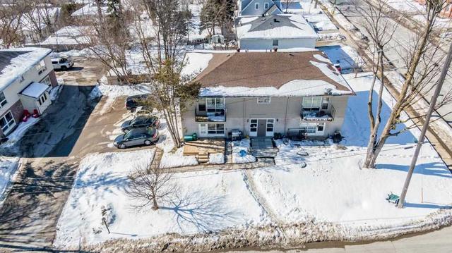 124 Maple Ave, House detached with 8 bedrooms, 5 bathrooms and 5 parking in Barrie ON | Image 12