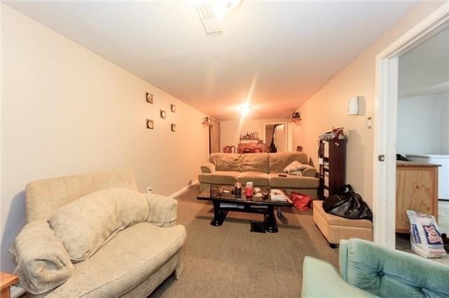 394 Dean Ave, House detached with 3 bedrooms, 2 bathrooms and 3 parking in Oshawa ON | Image 2