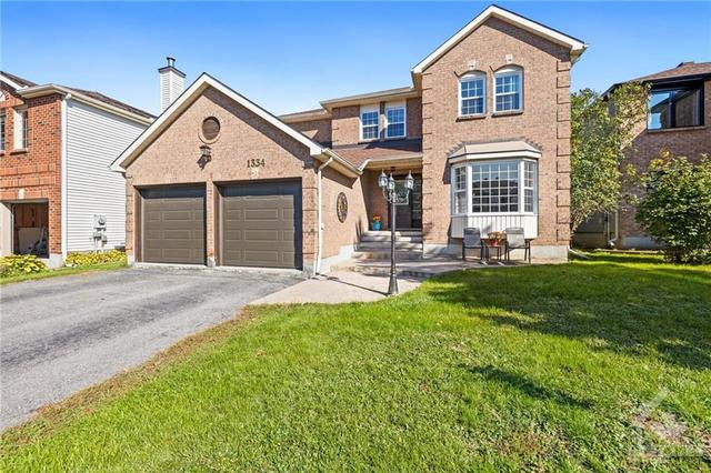 1334 Talcy Crescent, House detached with 5 bedrooms, 3 bathrooms and 6 parking in Ottawa ON | Card Image