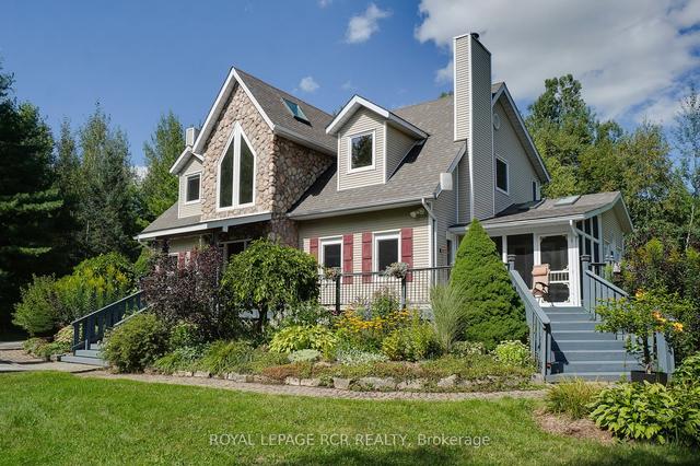 5823 Eighth Line, House detached with 3 bedrooms, 3 bathrooms and 12 parking in Erin ON | Image 1