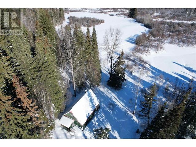 2288 Eagle Creek Road, Home with 2 bedrooms, 1 bathrooms and null parking in Cariboo H BC | Image 15