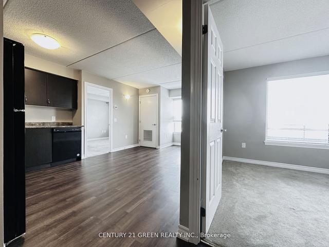 402 - 716 Main St E, Condo with 2 bedrooms, 2 bathrooms and 1 parking in Milton ON | Image 14