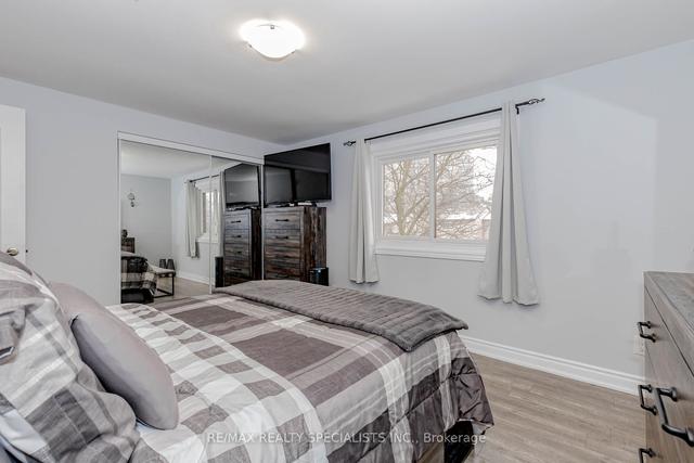36 Carleton Pl, Townhouse with 3 bedrooms, 2 bathrooms and 2 parking in Brampton ON | Image 18