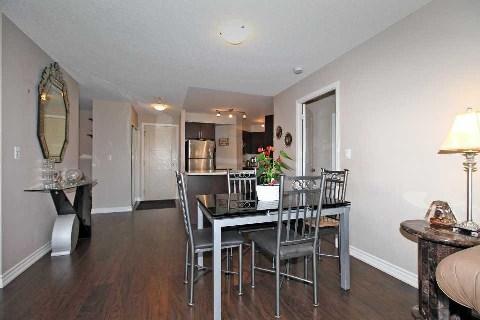802 - 18 Harding Blvd, Condo with 2 bedrooms, 2 bathrooms and 1 parking in Richmond Hill ON | Image 6