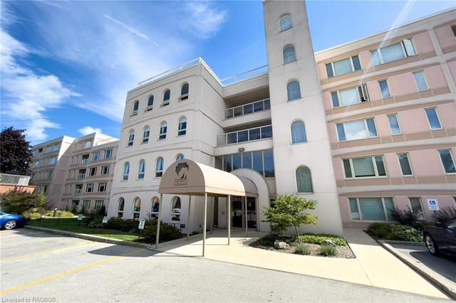 412 - 2555 3rd Avenue W, House attached with 2 bedrooms, 2 bathrooms and 1 parking in Georgian Bluffs ON | Image 5