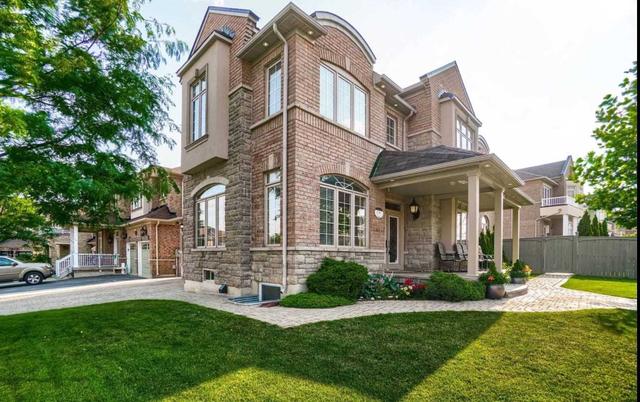 16 Niceview Dr, House detached with 4 bedrooms, 5 bathrooms and 6 parking in Brampton ON | Image 1