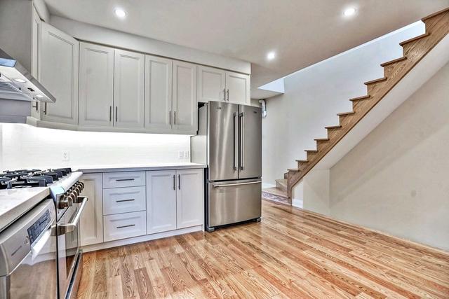 upper - 354 Brunswick Ave, House semidetached with 4 bedrooms, 2 bathrooms and 0 parking in Toronto ON | Image 7