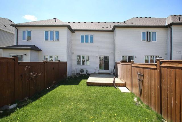 816 Cook Cres, House attached with 3 bedrooms, 3 bathrooms and 3 parking in Shelburne ON | Image 16