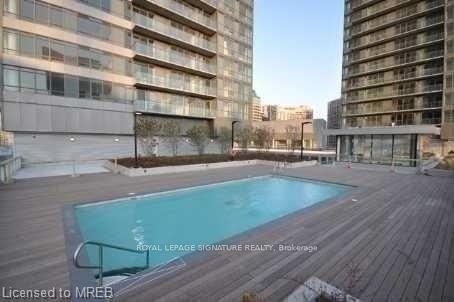 2401 - 65 Bremner Blvd, Condo with 2 bedrooms, 2 bathrooms and 1 parking in Toronto ON | Image 11