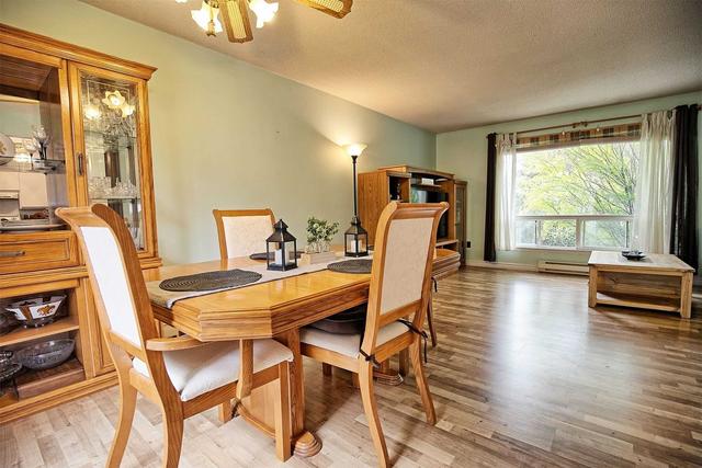 7 Birchmount Crt, House detached with 3 bedrooms, 2 bathrooms and 4 parking in Kawartha Lakes ON | Image 4