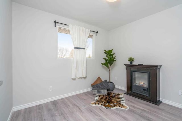 34b Strachan St, House semidetached with 3 bedrooms, 2 bathrooms and 3 parking in Bayham ON | Image 14