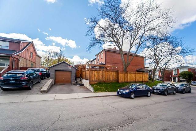 601 Lauder Ave, House detached with 3 bedrooms, 2 bathrooms and 2 parking in Toronto ON | Image 30