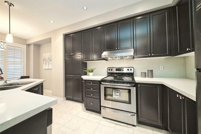 42 Tufo Ave, House attached with 4 bedrooms, 3 bathrooms and 3 parking in Markham ON | Image 27
