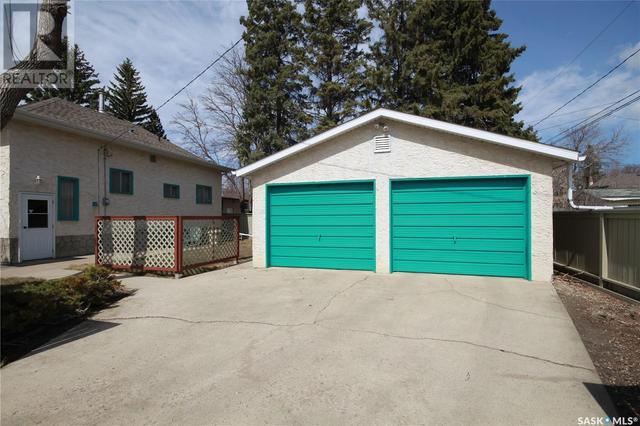 1602 98th Street, House detached with 5 bedrooms, 2 bathrooms and null parking in North Battleford CY SK | Image 40