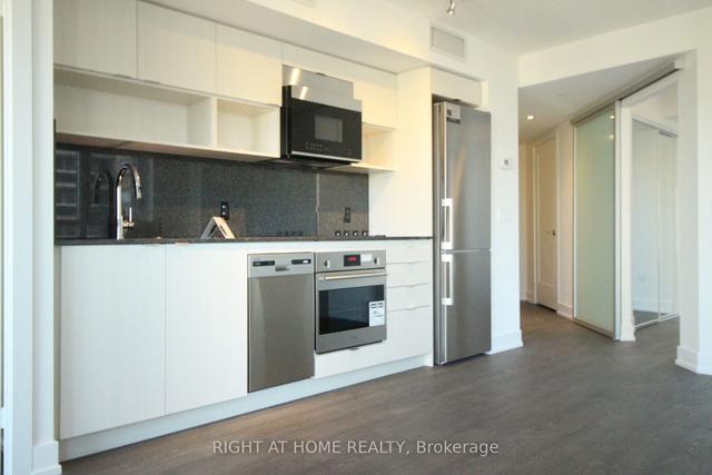 416 - 9 Mabelle Ave S, Condo with 2 bedrooms, 2 bathrooms and 1 parking in Toronto ON | Image 5
