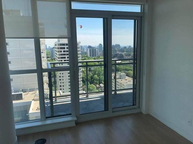2207 - 89 Dunfield Ave, Condo with 2 bedrooms, 2 bathrooms and 1 parking in Toronto ON | Image 6
