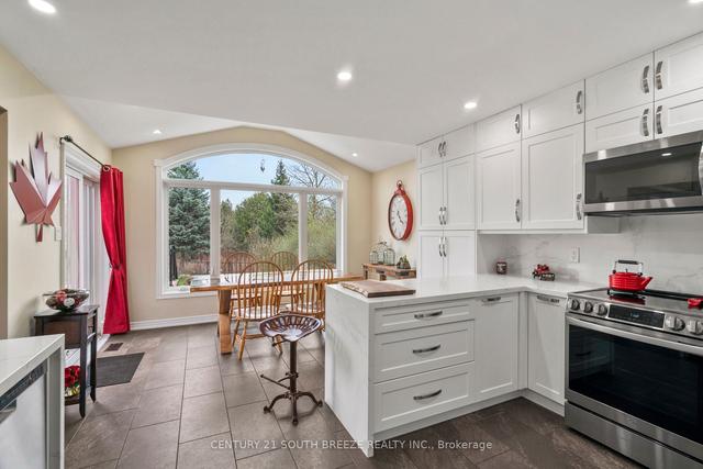 132 Toscana Dr, House detached with 3 bedrooms, 4 bathrooms and 5 parking in Whitby ON | Image 6