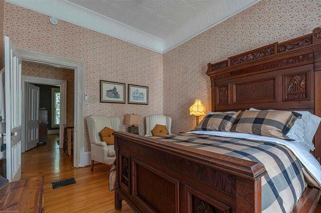 348 Main Street, House detached with 6 bedrooms, 3 bathrooms and 6 parking in Prince Edward County ON | Image 33
