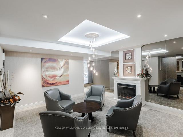 1513 - 260 Scarlett Rd, Condo with 2 bedrooms, 2 bathrooms and 1 parking in Toronto ON | Image 12