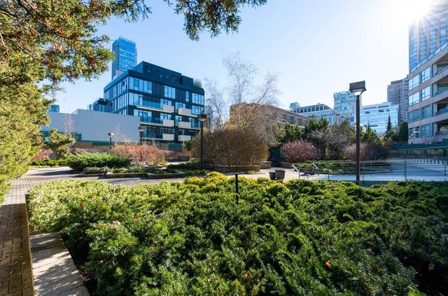 ph 5 - 77 Avenue Rd, Condo with 2 bedrooms, 3 bathrooms and 2 parking in Toronto ON | Image 25
