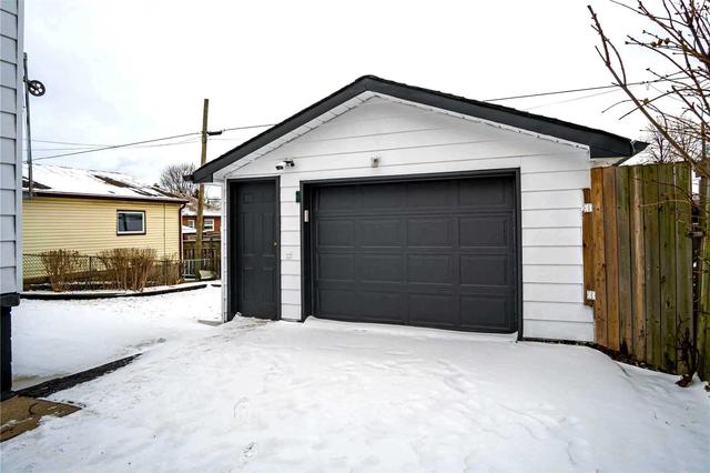 351 East 27th St, House detached with 3 bedrooms, 2 bathrooms and 6 parking in Hamilton ON | Image 32