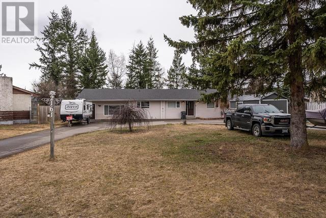 2161 Churchill Road, House detached with 3 bedrooms, 2 bathrooms and null parking in Prince George BC | Image 2