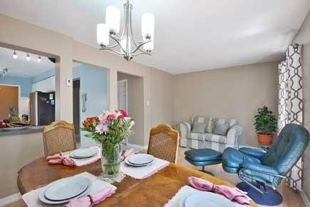 5039 Rundle Crt, House attached with 3 bedrooms, 3 bathrooms and 4 parking in Mississauga ON | Image 7
