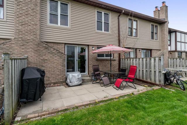 14 Greenwich Circ, Townhouse with 3 bedrooms, 3 bathrooms and 2 parking in Brampton ON | Image 24