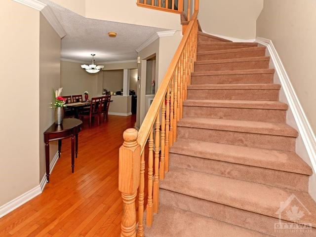 211 Deercroft Avenue, Townhouse with 3 bedrooms, 3 bathrooms and 2 parking in Ottawa ON | Image 13