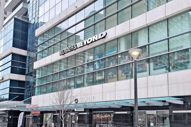 4208 - 386 Yonge St, Condo with 2 bedrooms, 2 bathrooms and 1 parking in Toronto ON | Image 28