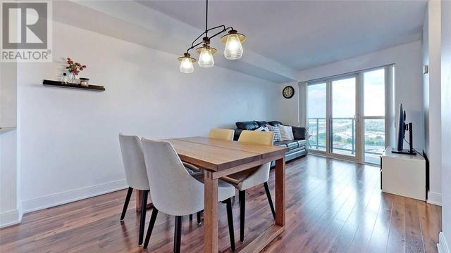 1822 - 135 Village Green Sq, Condo with 2 bedrooms, 2 bathrooms and 1 parking in Toronto ON | Image 6