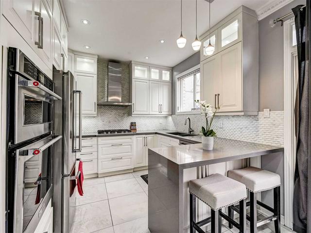 11 Redfinch Cres, House detached with 3 bedrooms, 4 bathrooms and 4 parking in Vaughan ON | Image 9