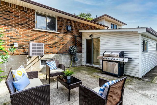 21 Virginia Crt, House detached with 3 bedrooms, 2 bathrooms and 5 parking in Hamilton ON | Image 25