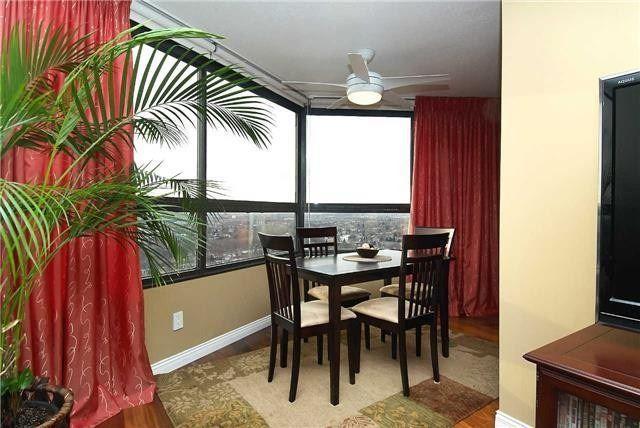 2011 - 1300 Bloor St, Condo with 2 bedrooms, 2 bathrooms and 1 parking in Mississauga ON | Image 13