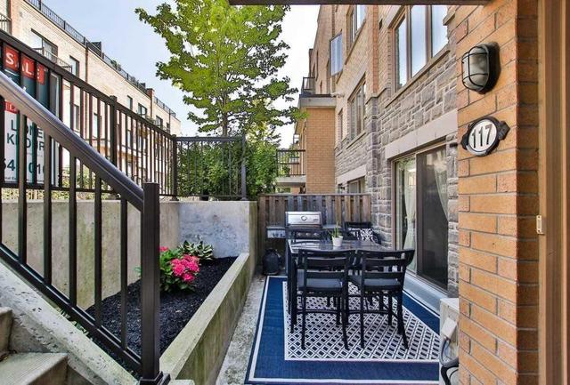 117 - 14 Foundry Ave, Townhouse with 2 bedrooms, 2 bathrooms and 1 parking in Toronto ON | Image 3