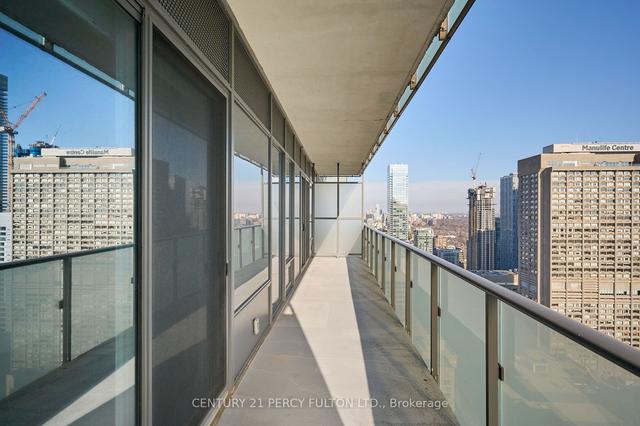 4309 - 65 St Mary St, Condo with 2 bedrooms, 2 bathrooms and 1 parking in Toronto ON | Image 6