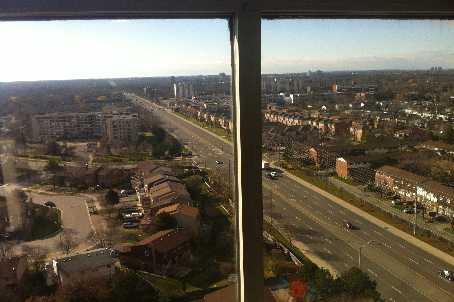uph1 - 880 Dundas St, Condo with 1 bedrooms, 1 bathrooms and 1 parking in Mississauga ON | Image 2