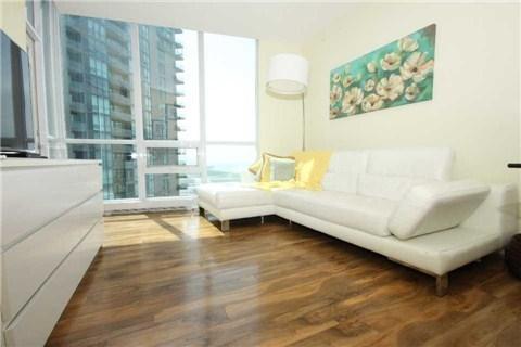 2802 - 231 Fort York Blvd, Condo with 1 bedrooms, 1 bathrooms and 1 parking in Toronto ON | Image 3