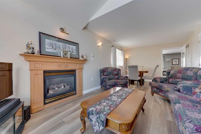 83 Johnson St, House detached with 2 bedrooms, 3 bathrooms and 6 parking in Orillia ON | Image 24