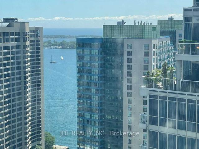 3707 - 10 York St, Condo with 1 bedrooms, 1 bathrooms and 0 parking in Toronto ON | Image 6